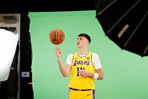 24岁!NBA官方发文:让我们祝拉拉维亚生日快乐🎂